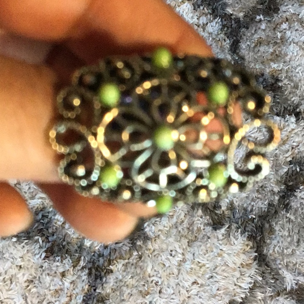 Women’s ring - Picture 2 of 2